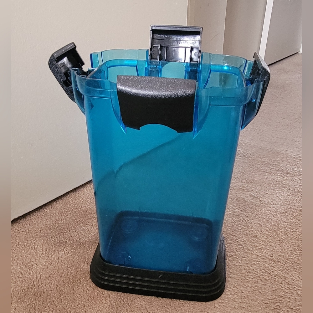PENN-PLAX Cascade 1500 Canister Filter base